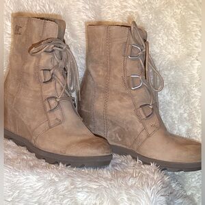 Sorel Joan of Arctic II Waterproof leather Wedge Boot size 9.5